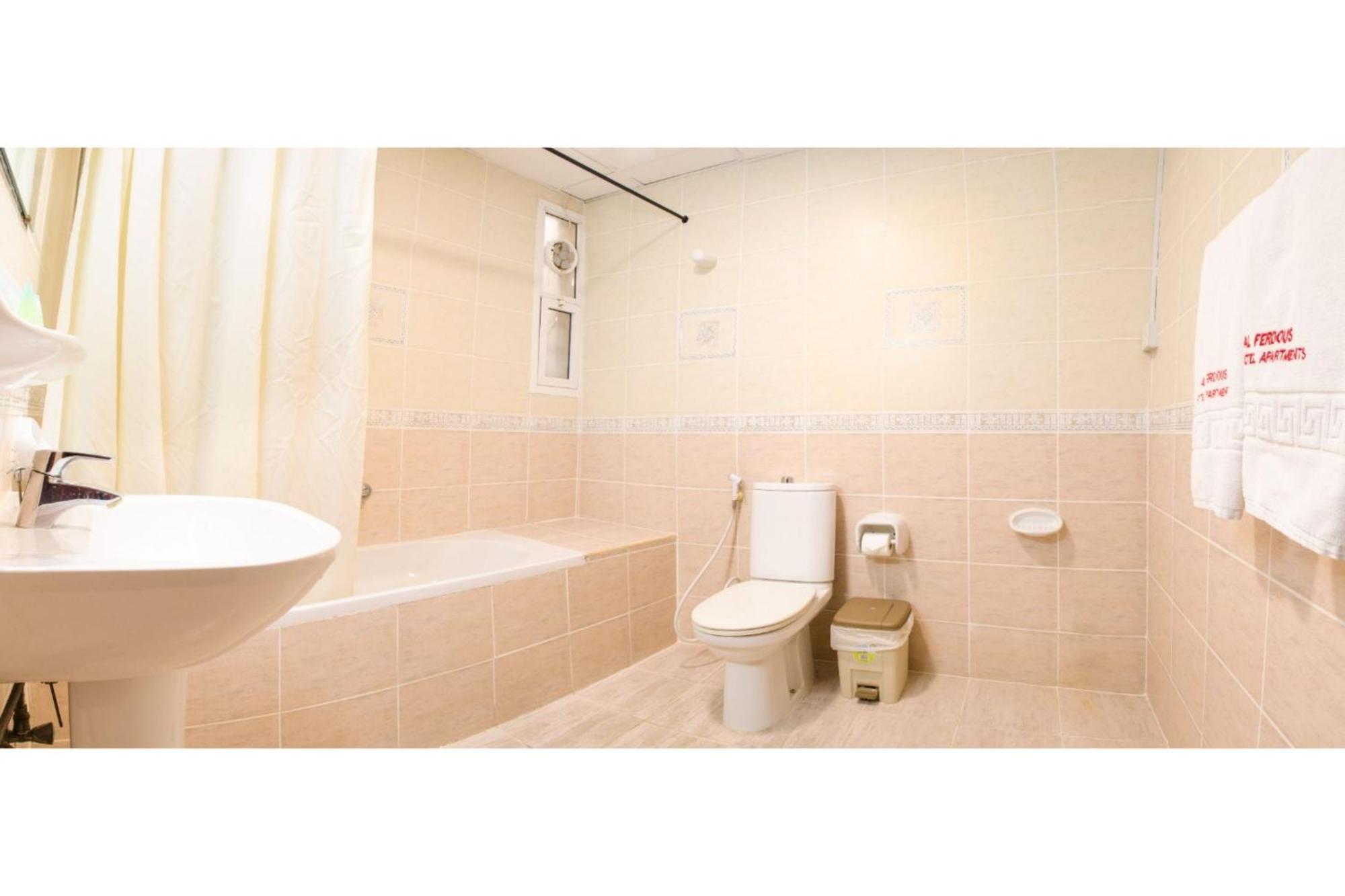 Al Ferdous Hotel Apartment Szardża Zewnętrze zdjęcie