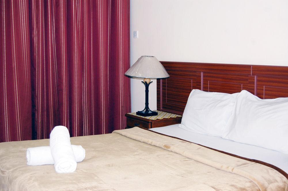 Al Ferdous Hotel Apartment Szardża Zewnętrze zdjęcie