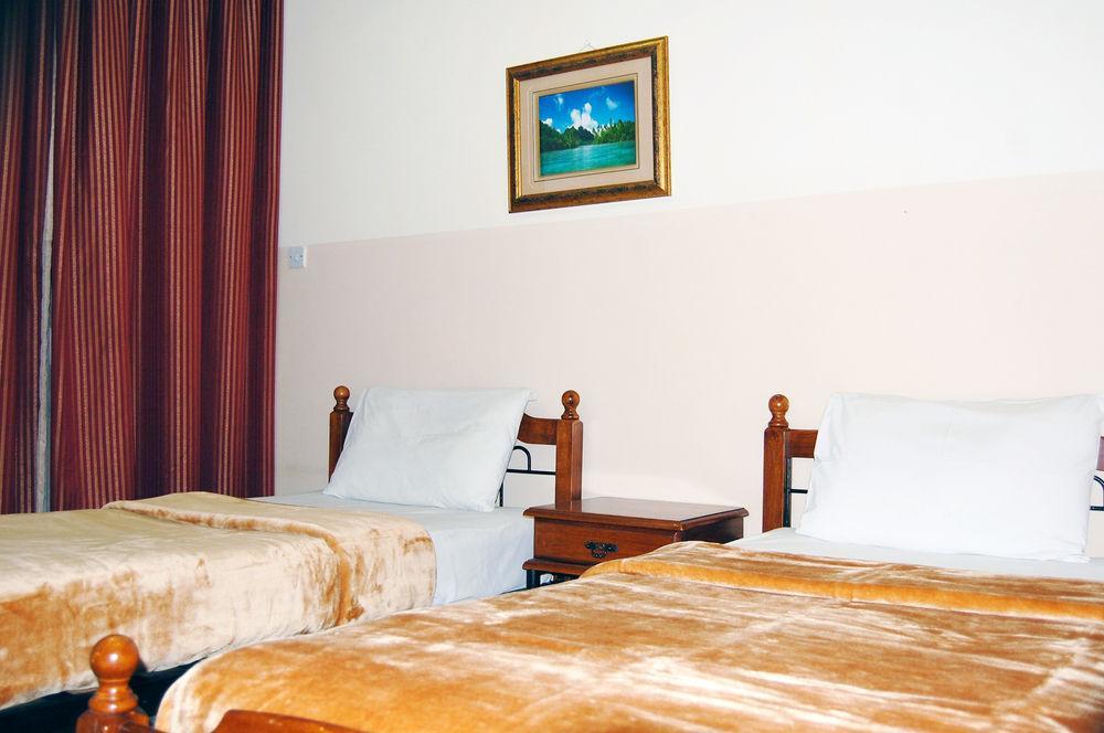 Al Ferdous Hotel Apartment Szardża Zewnętrze zdjęcie