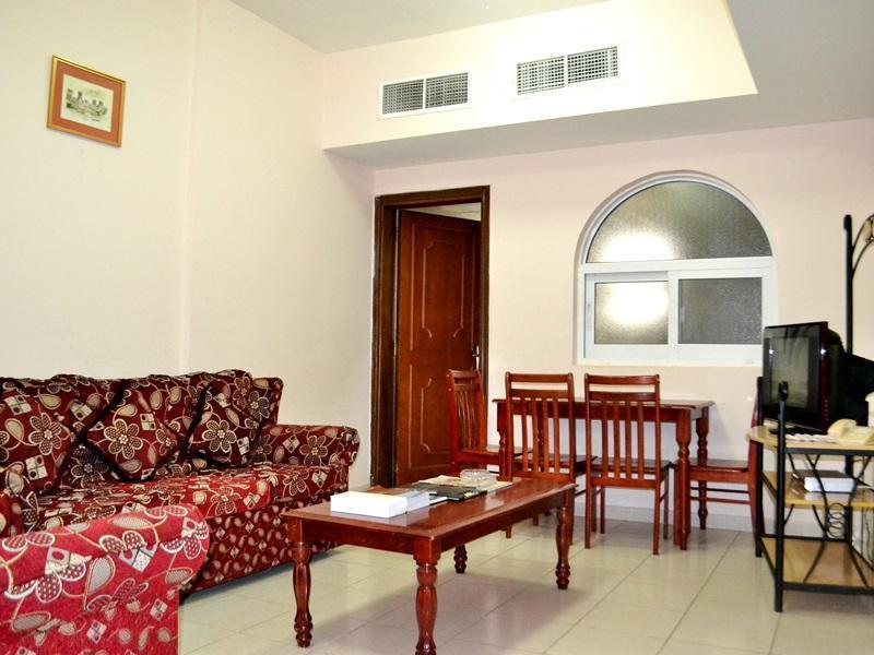 Al Ferdous Hotel Apartment Szardża Zewnętrze zdjęcie