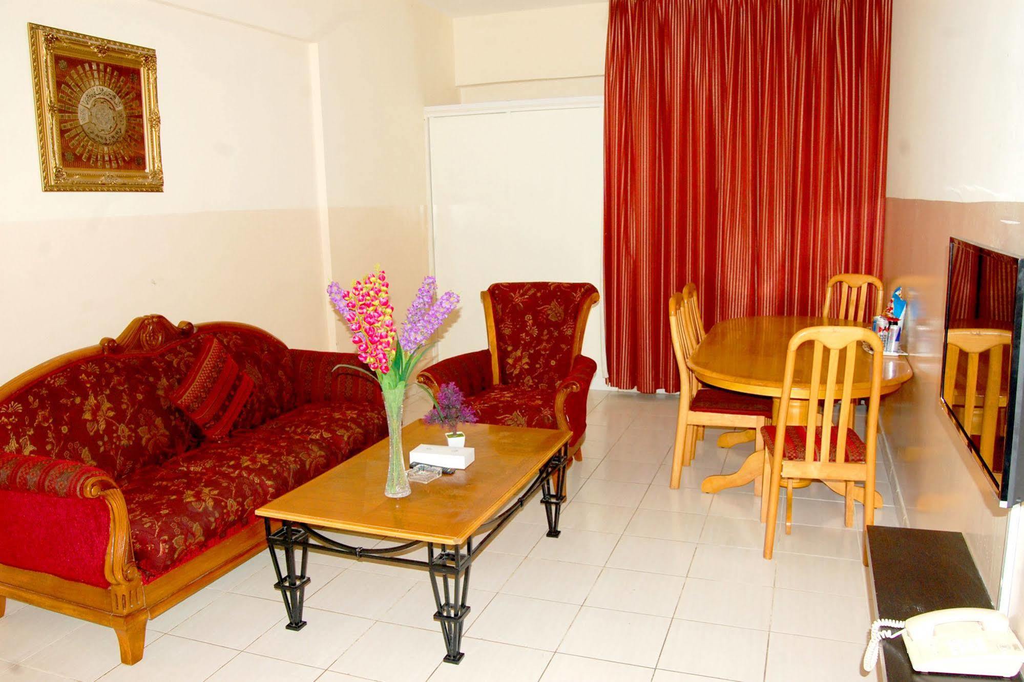 Al Ferdous Hotel Apartment Szardża Zewnętrze zdjęcie