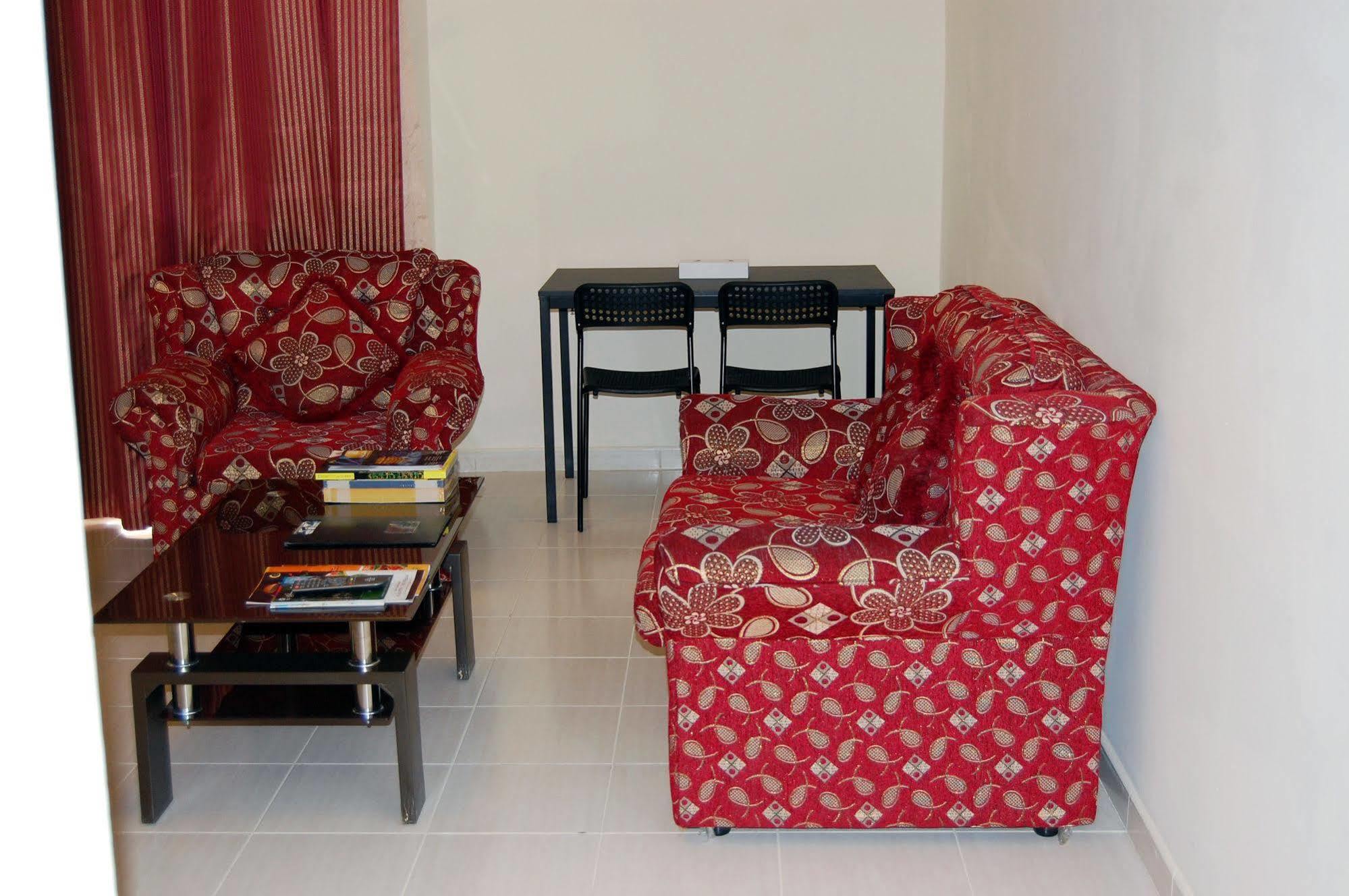 Al Ferdous Hotel Apartment Szardża Zewnętrze zdjęcie