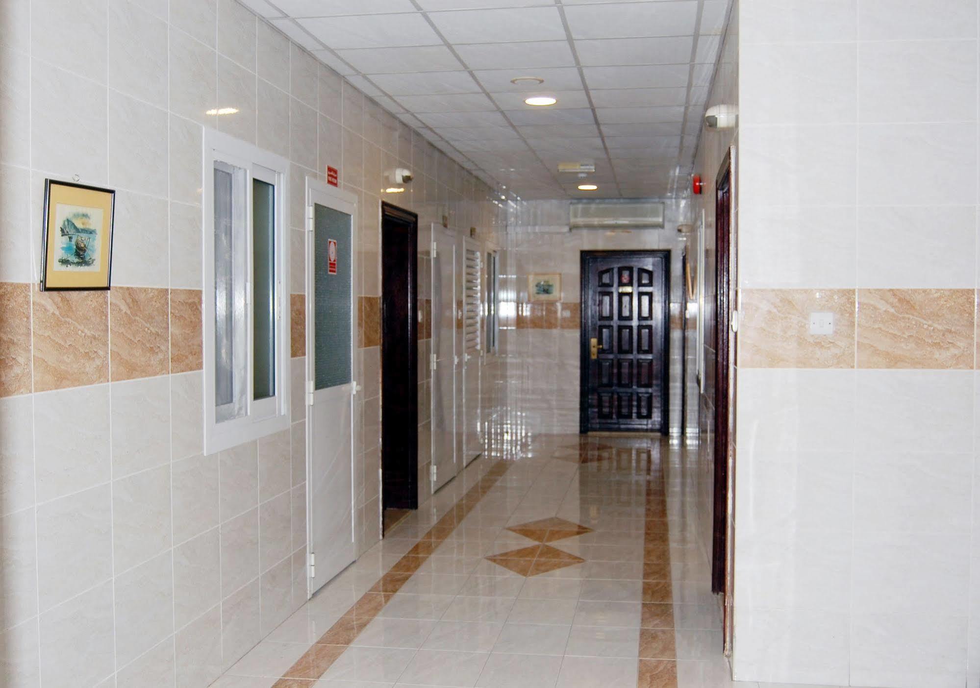 Al Ferdous Hotel Apartment Szardża Zewnętrze zdjęcie